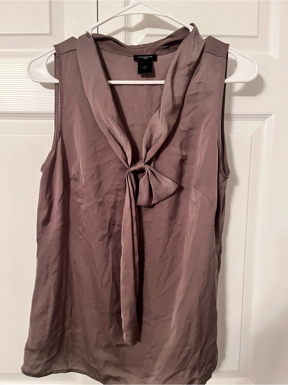 Ann Taylor Mauve Sleeveless Tie-Neck Satin Camisole